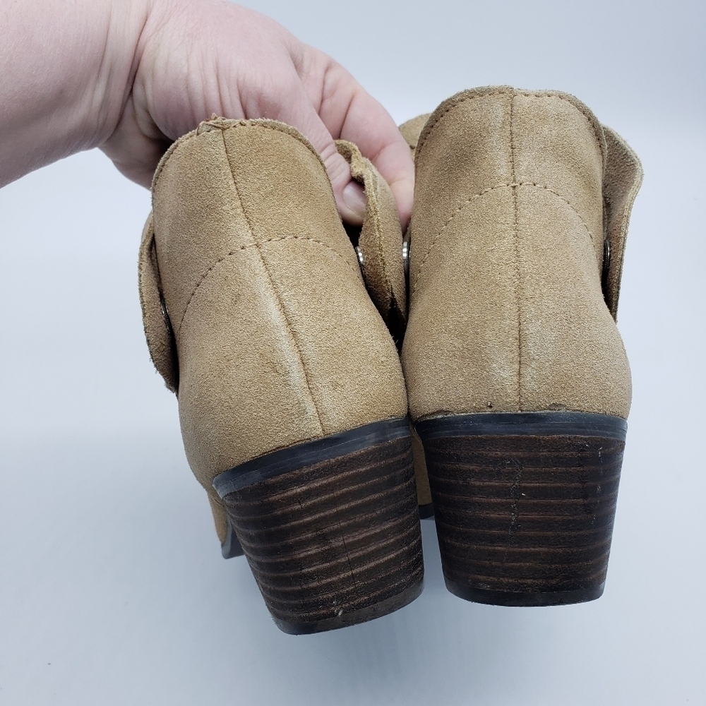 Plume by FarylRobin women US 9 DORAN tan suede ankle booties side snap woven - Picture 11 of 15
